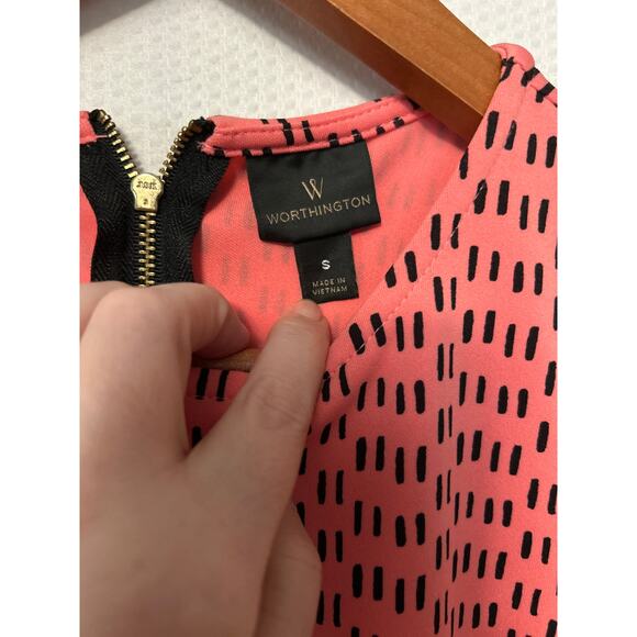 Worthington Pink Black Printed Sleeveless Peplum Ruffle Top Blouse Size Small - Picture 5 of 9